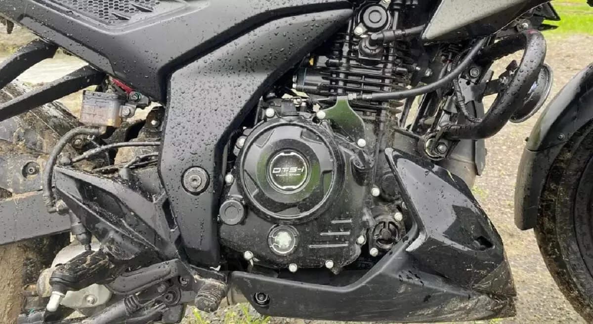 Bajaj Pulsar N160