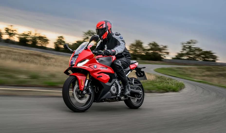 BMW unveils F 450 RR supersport with 420cc engine