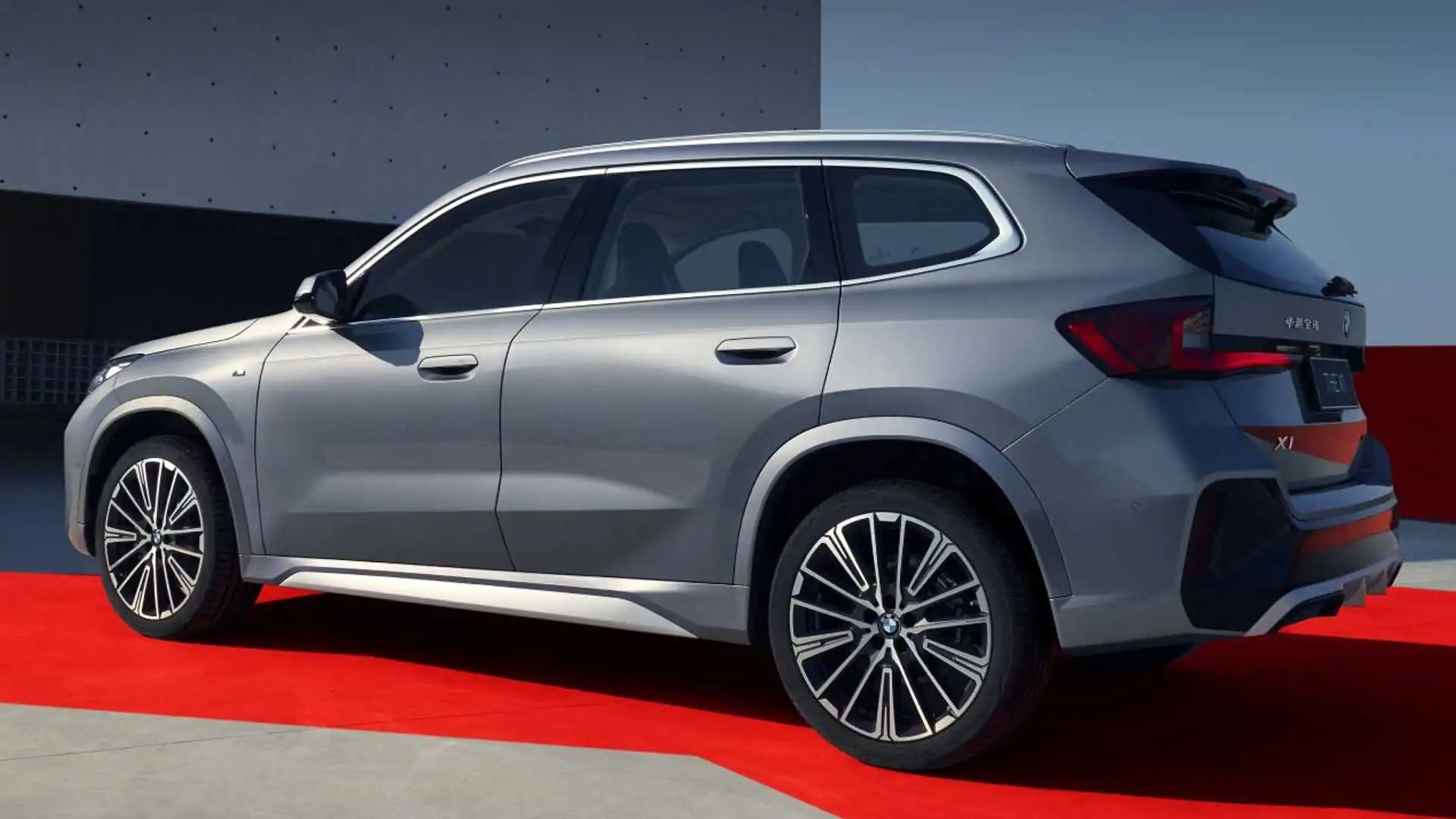 BMW X1 LWB