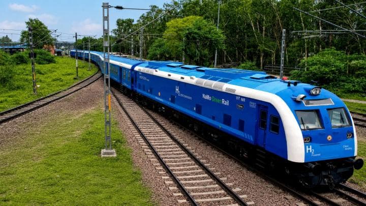 India’s First Hydrogen Train Begins Service on Jind–Sonipat Route