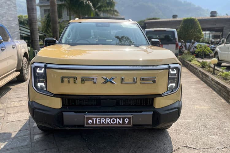 Maxus E‑Taron 9 Comfort: Affordable Long-Range Electric Pickup Launched in Nepal
