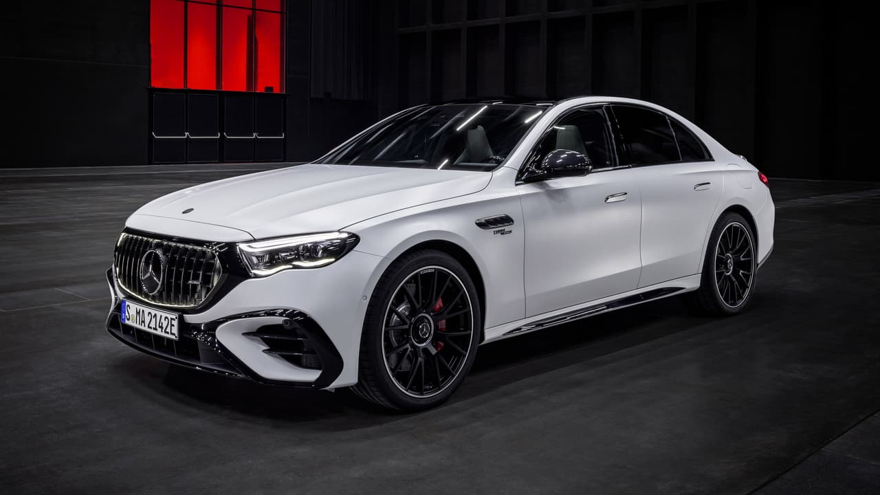 Mercedes-Benz AMG E 53 HYBRID 4MATIC+