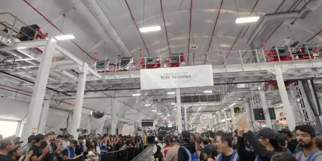 Tesla becomes first carmaker to build 1 crore electric vehicles