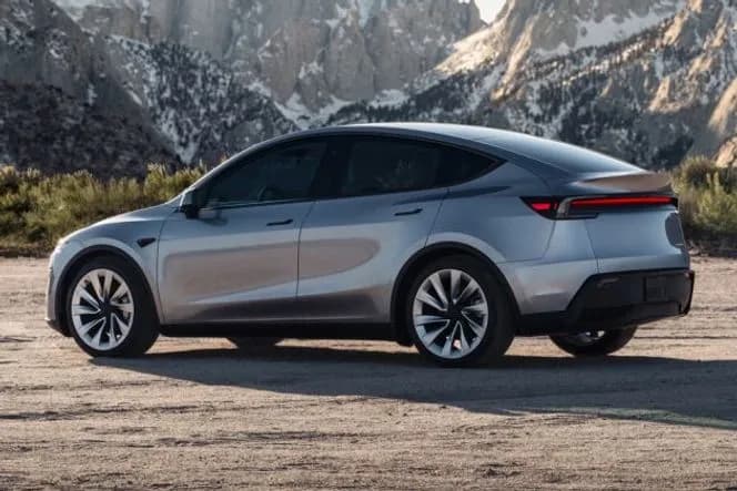 Tesla becomes first carmaker to build 1 crore electric vehicles
