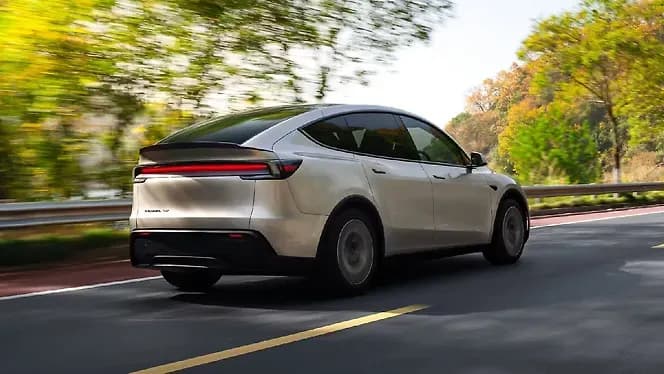 Tesla becomes first carmaker to build 1 crore electric vehicles