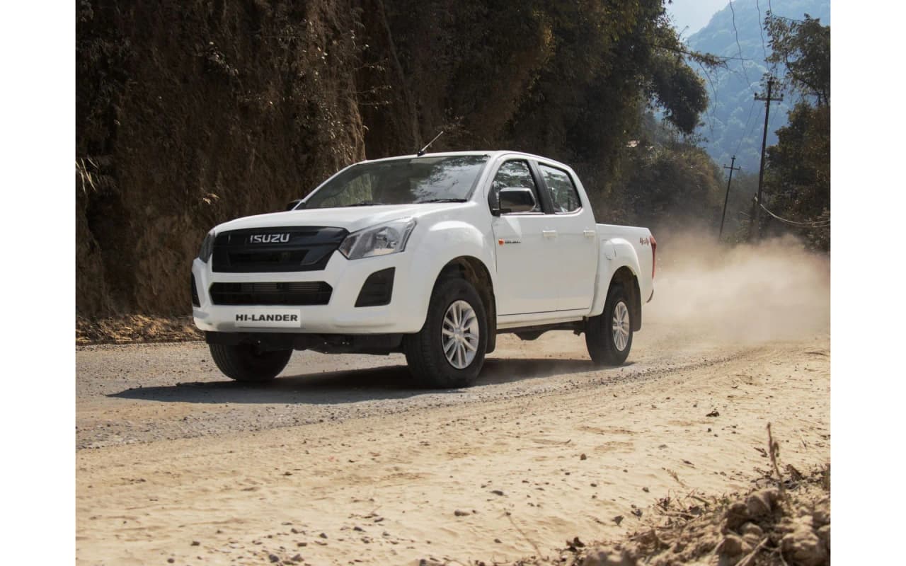 SML Isuzu D-MAX Hi-Lander in Nepal